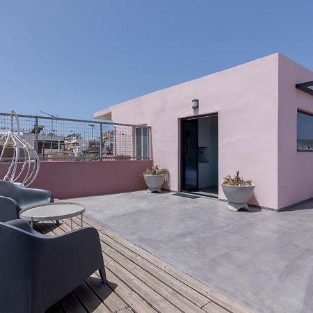 Apartment With Terrace In Pireu Exterior foto