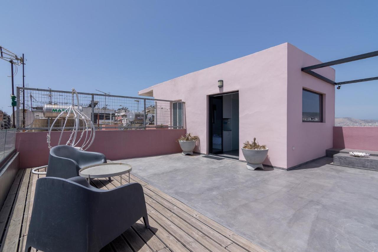 Apartment With Terrace In Pireu Exterior foto
